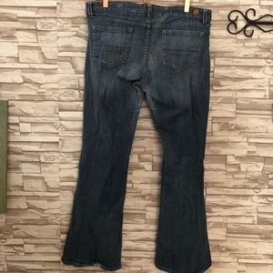 American Eagle Flares: Size 12R